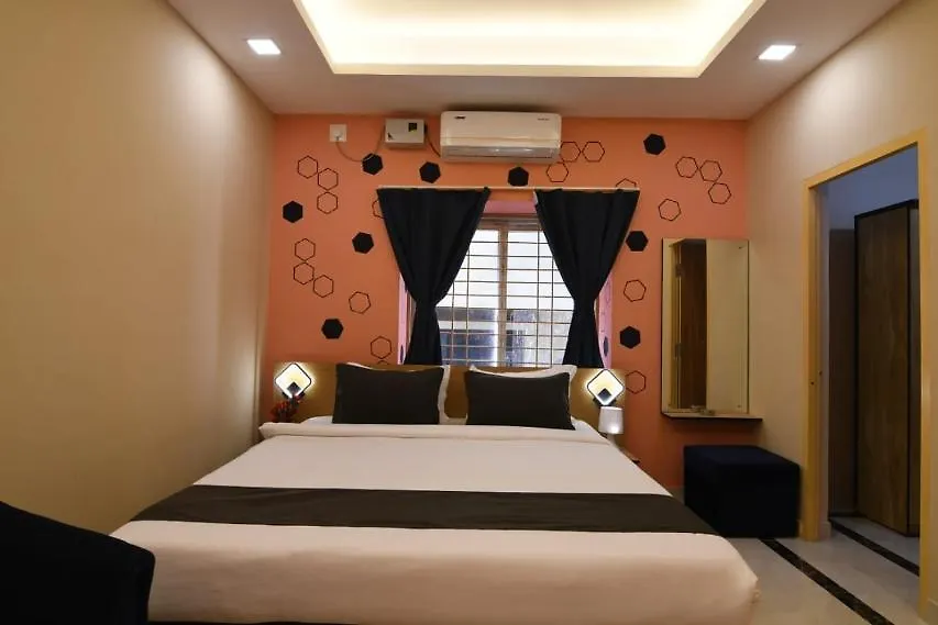 Emerald Euphoria The Luxury Stay Near Infocity Best Seller-1