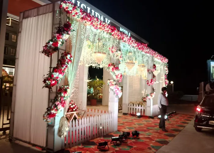 3 star hotel: Pushpak Hotel & Convention